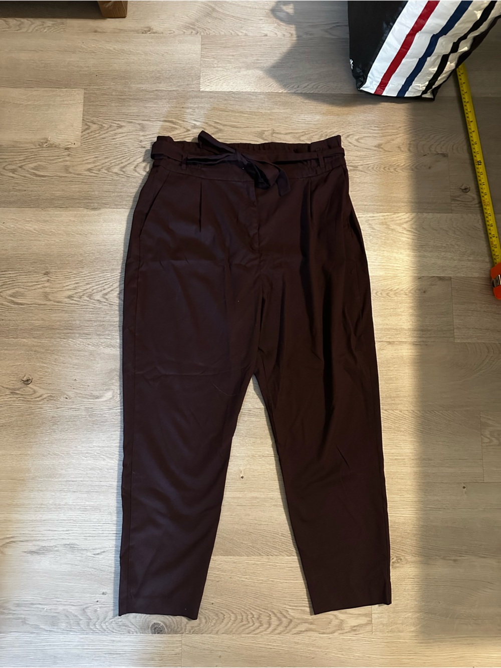 Dynamite high waisted dress Pants in burgundy